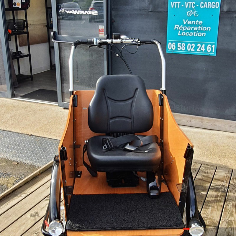 Triporteur PMR AYNELA pour personnes a mobilité réduite Handicap