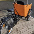 Vélo Cargo - Triporteur PMR adapté pour le transport d'une personne à mobilité réduite - modèle 2023