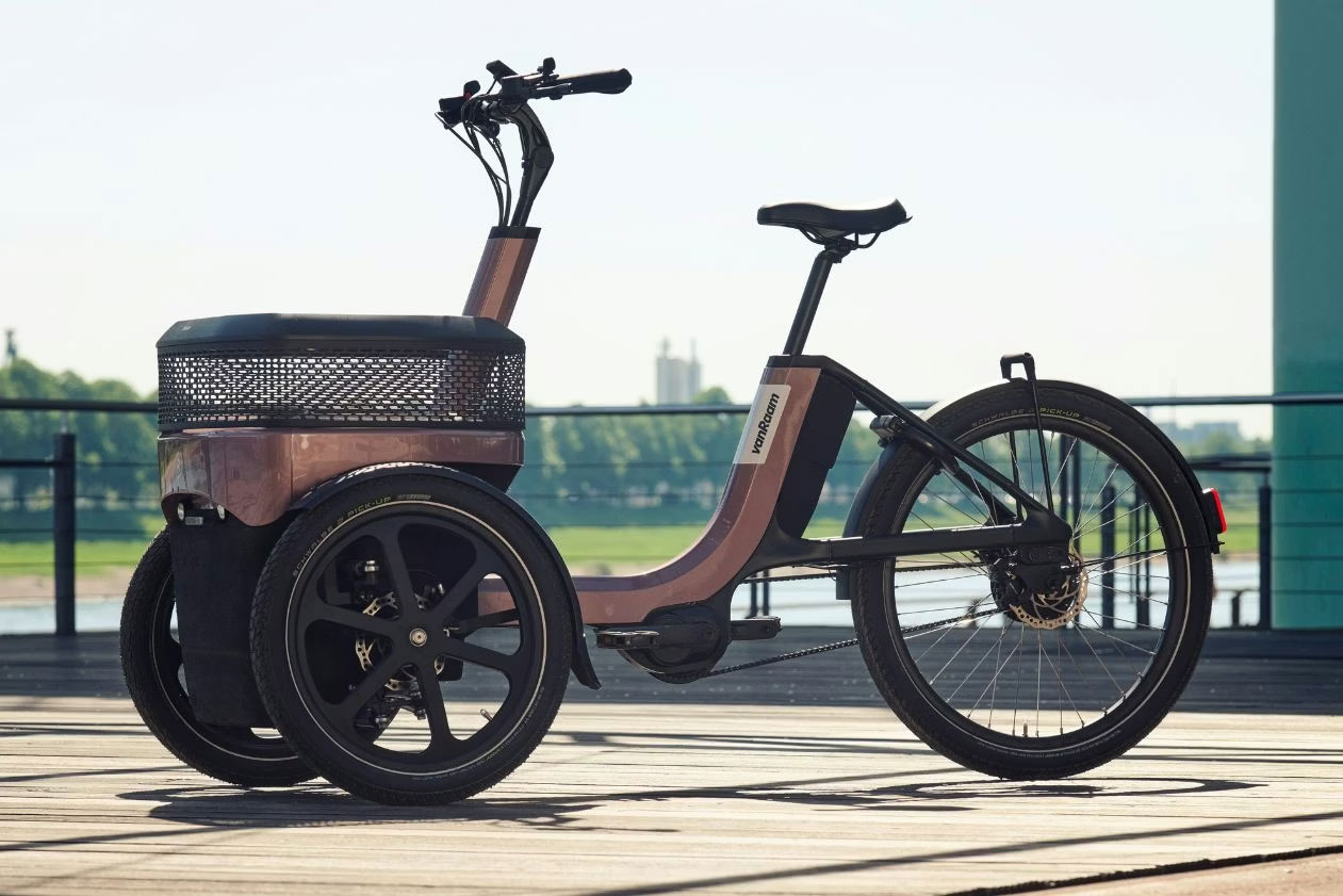 tricycle-thuja-van-ram-05